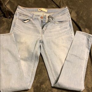 Levi jeans